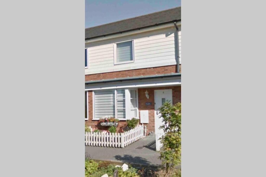 Comfy 2 Bed House Located At Wareham Train Station Villa ภายนอก รูปภาพ