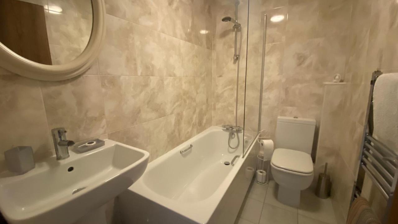 Comfy 2 Bed House Located At Wareham Train Station Villa ภายนอก รูปภาพ