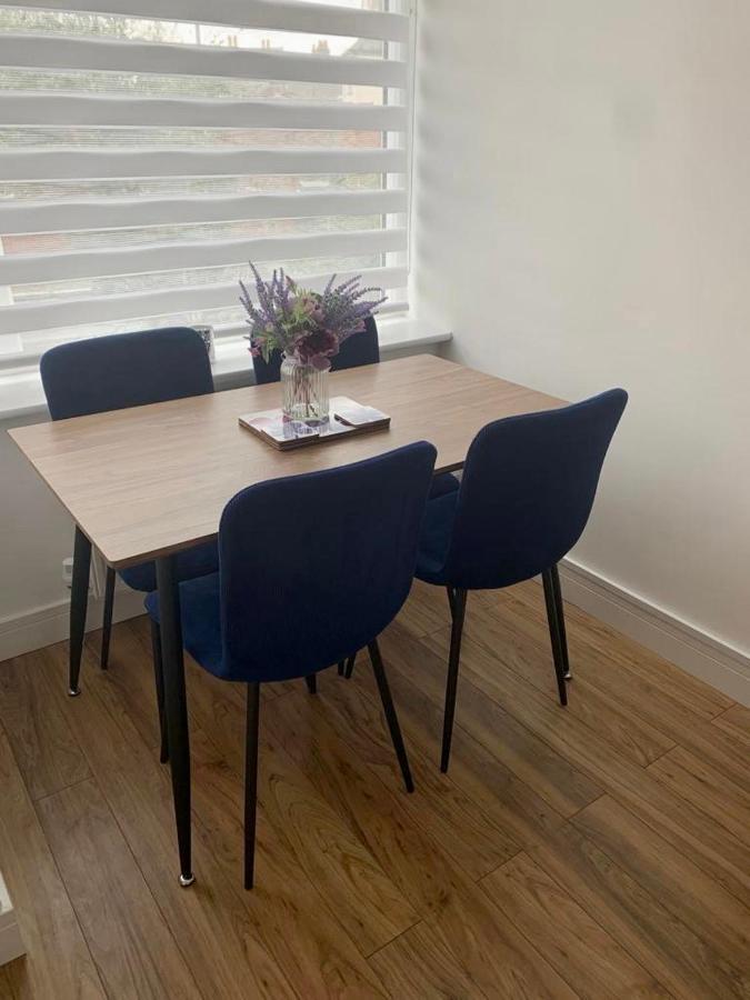 Comfy 2 Bed House Located At Wareham Train Station Villa ภายนอก รูปภาพ